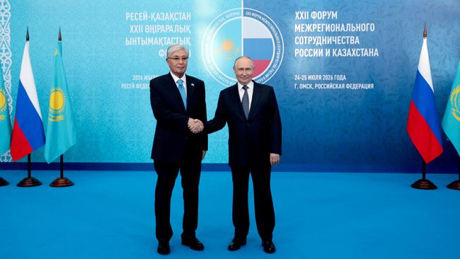 Форум собрал более 650 представителей России и Казахстана, заявил Путин