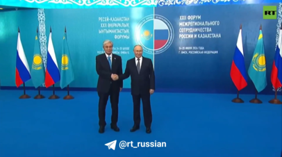 Путин встретил Токаева в Омске