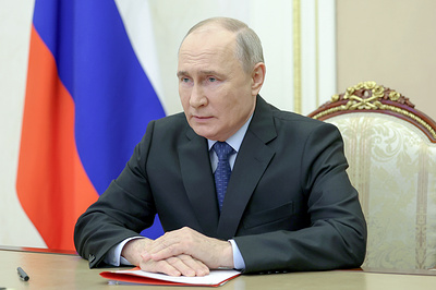 Путин и Токаев участвуют в пленарном заседании российско-казахстанского форума