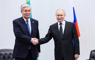 Путин проводит переговоры с Токаевым. Видеотрансляция