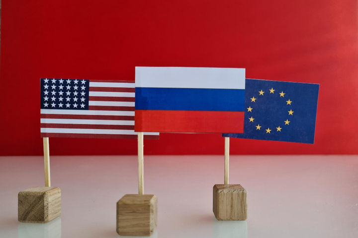 Новый ядерный виток уже начался. Европа просит защиты у США, Россия готовит ответ, а пророчат катастрофу: главные события, которые обсуждает весь Запад