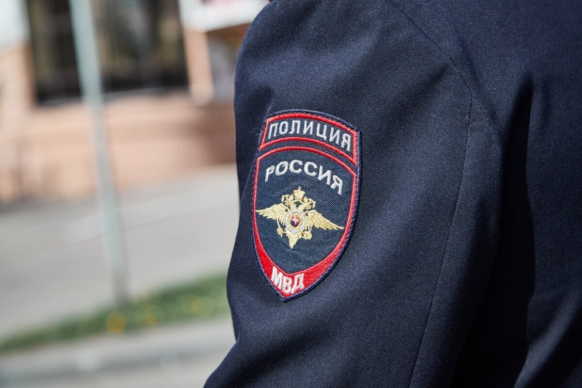 Неизвестный потребовал у молодой сердобчанки 40 тысяч рублей за нераспространение снимков
